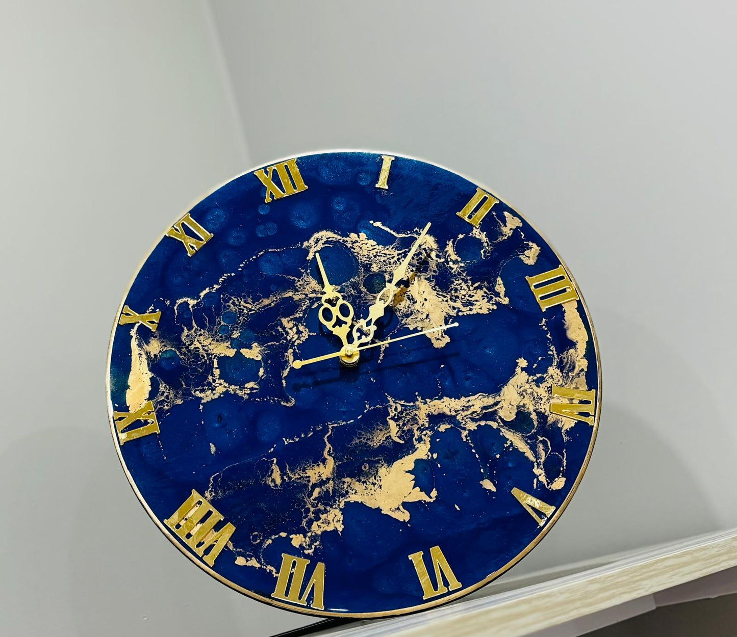 Resin clock